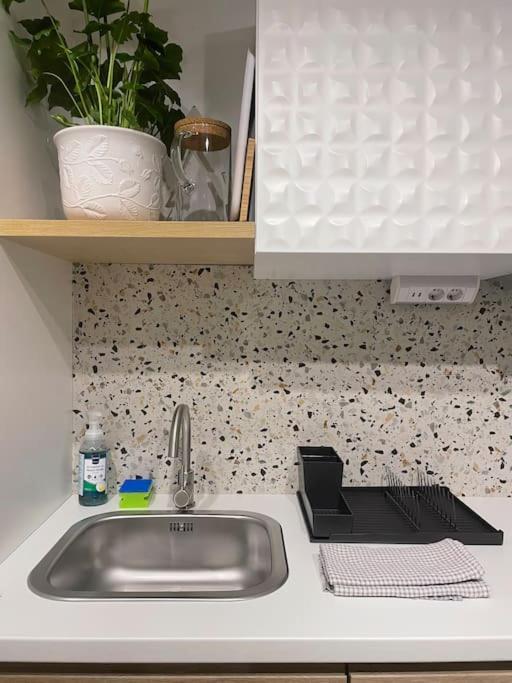 Sten Apartment Zagreb Bagian luar foto